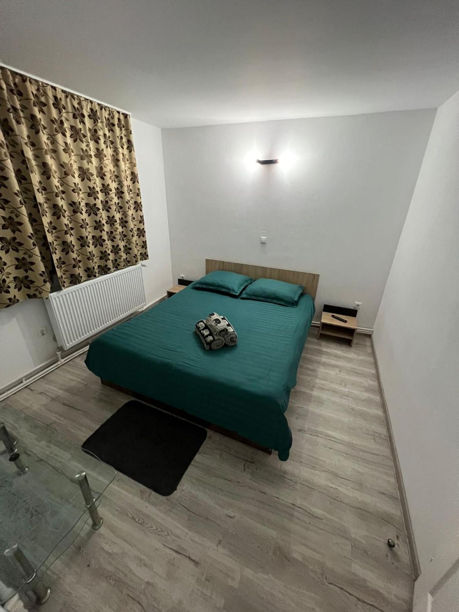 Apartamento Garsoniera Casa Dragoeni, Târgu Jiu Exterior foto