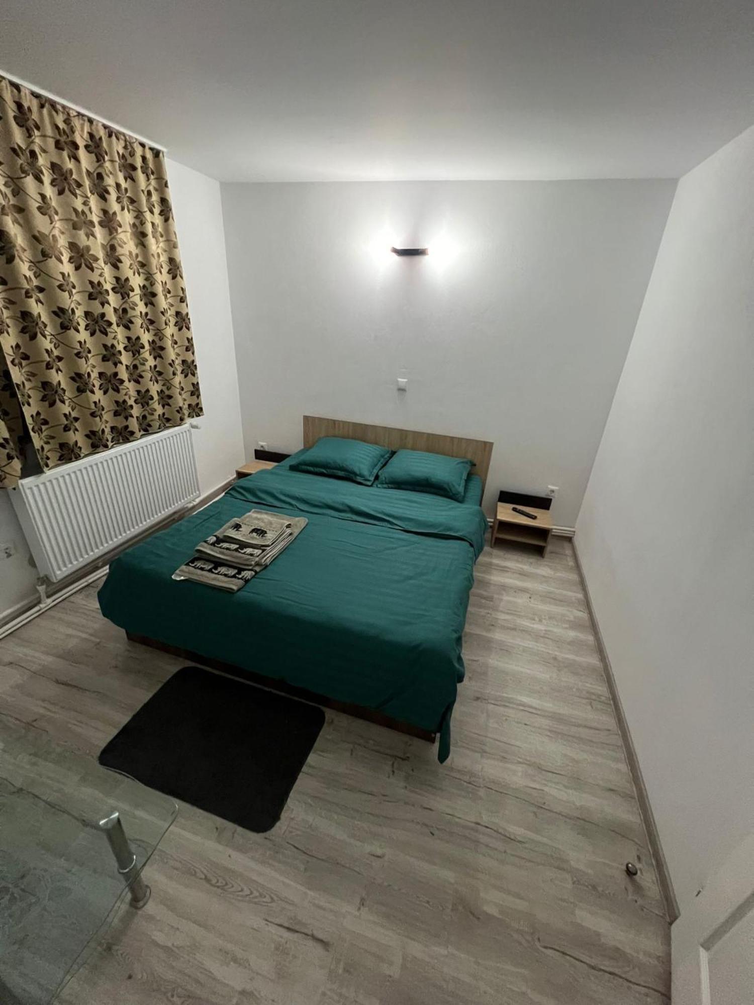 Apartamento Garsoniera Casa Dragoeni, Târgu Jiu Exterior foto